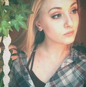 Meet your Posher, Tasha